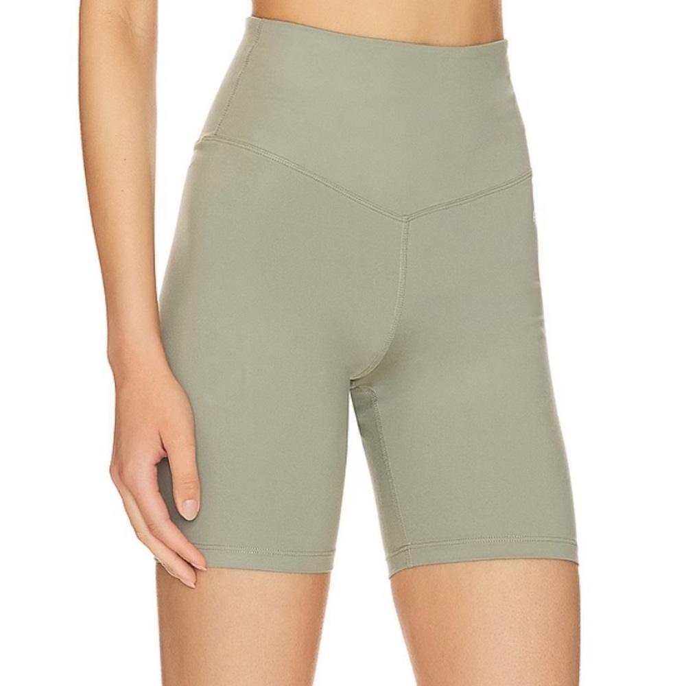 💚Anine Bing shorts. size xs. new without tags.